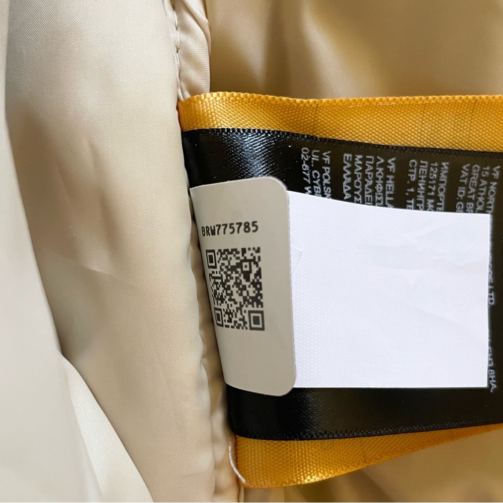The North Face Men’s High Pile Nuptse Jacket - Picture 8 of 9